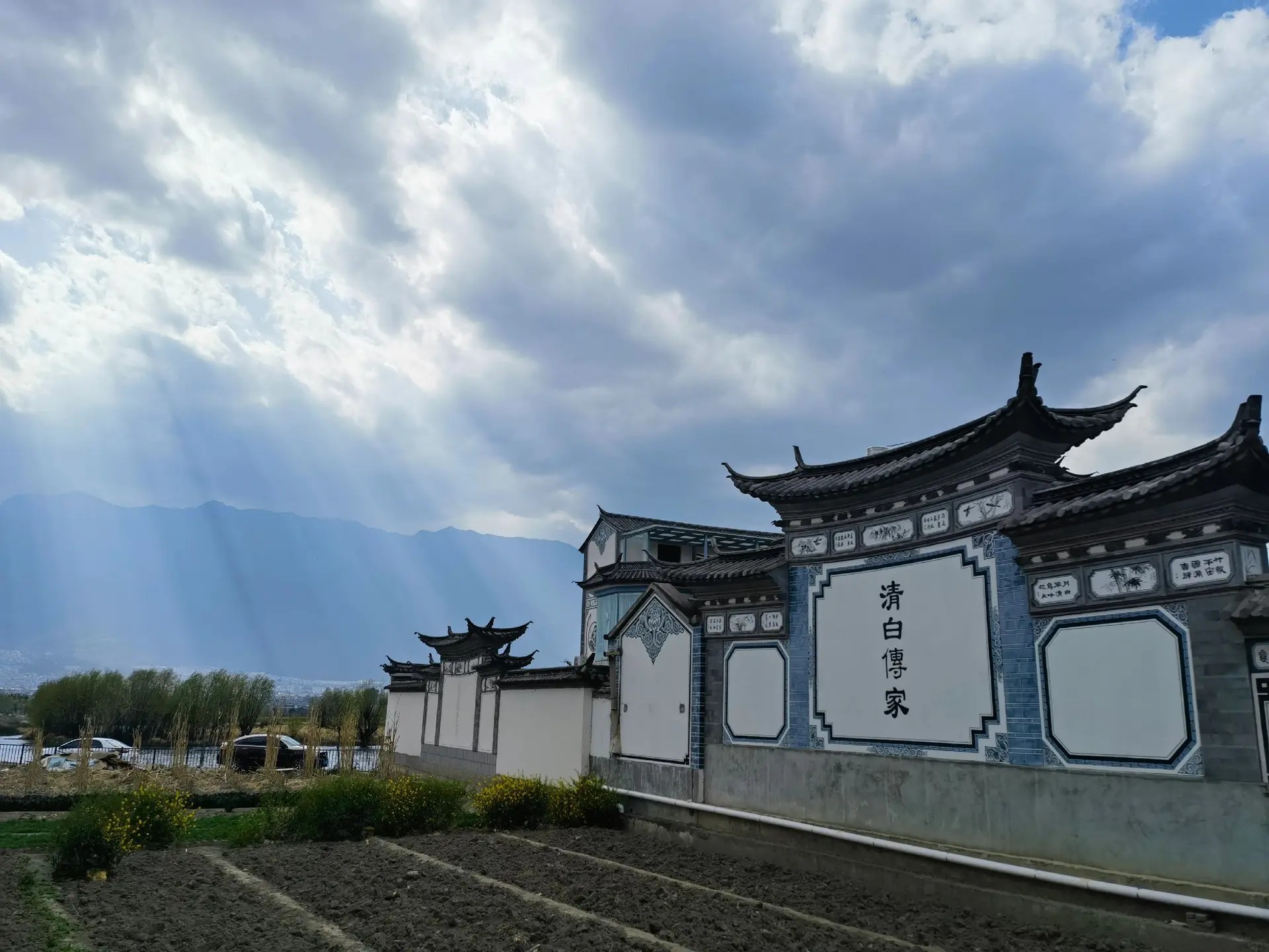 大理喜洲旅游摄影指南2026：最佳机位·光线时间与拍摄技巧全攻略                      