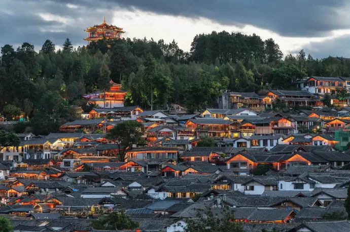 日出丽江