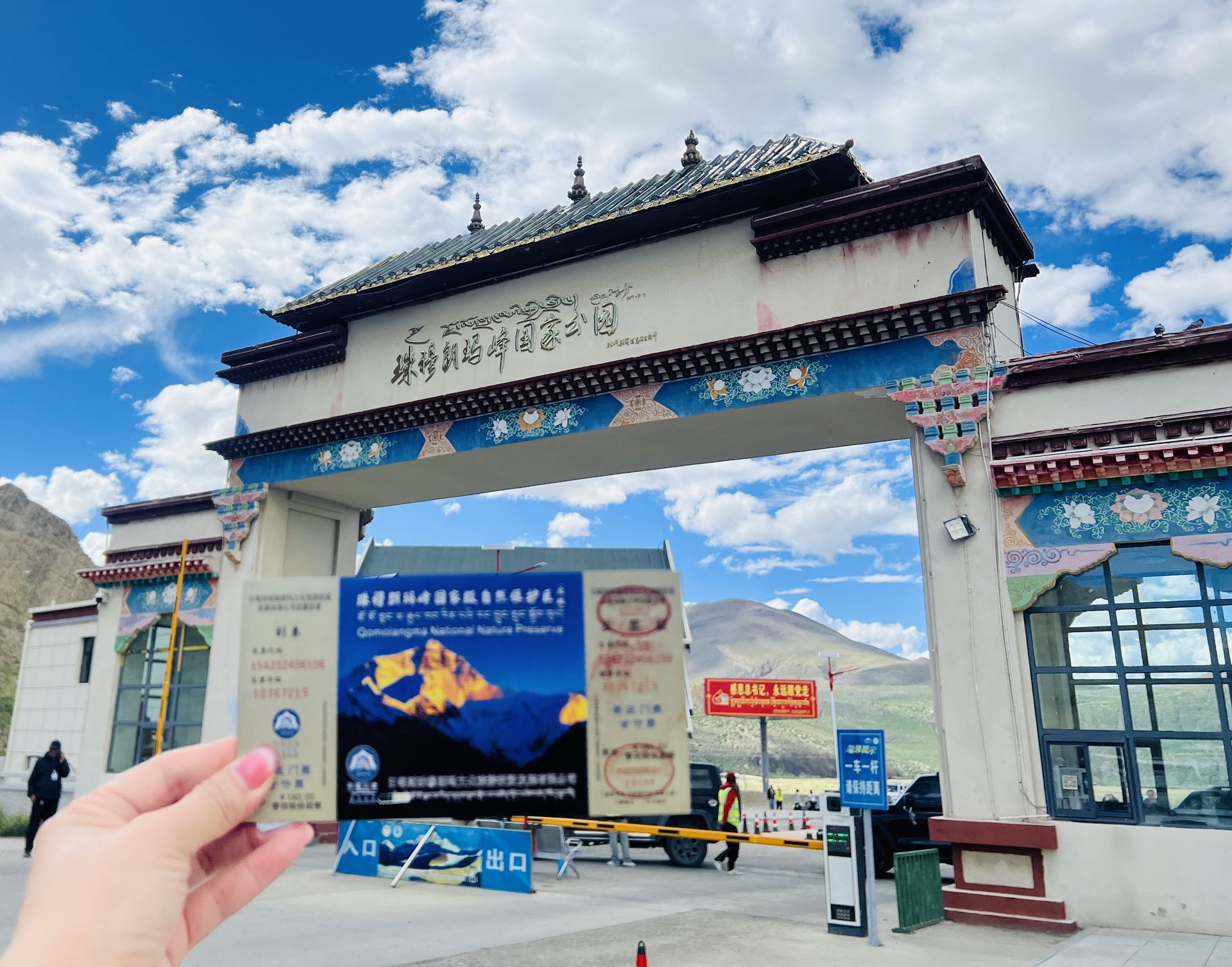 西藏旅行必读：去珠峰大本营前，读懂珠穆朗玛峰的神山文化与绒布寺朝圣密码