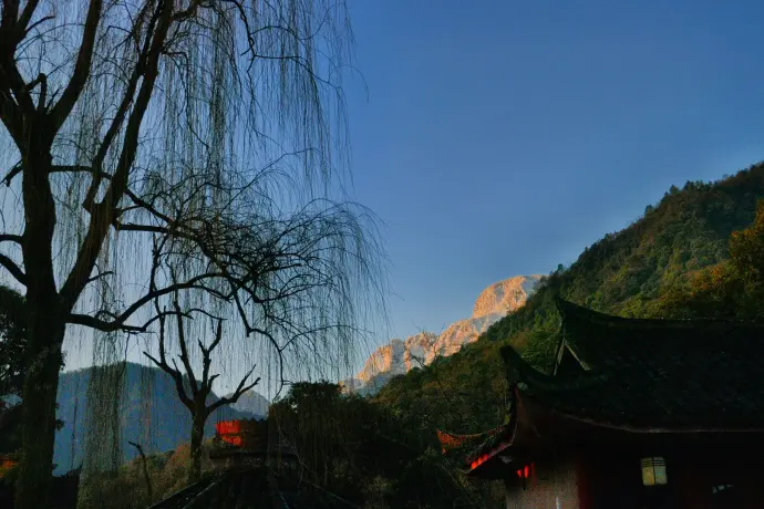 峨眉山