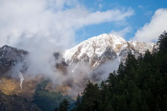 九寨沟雪山
