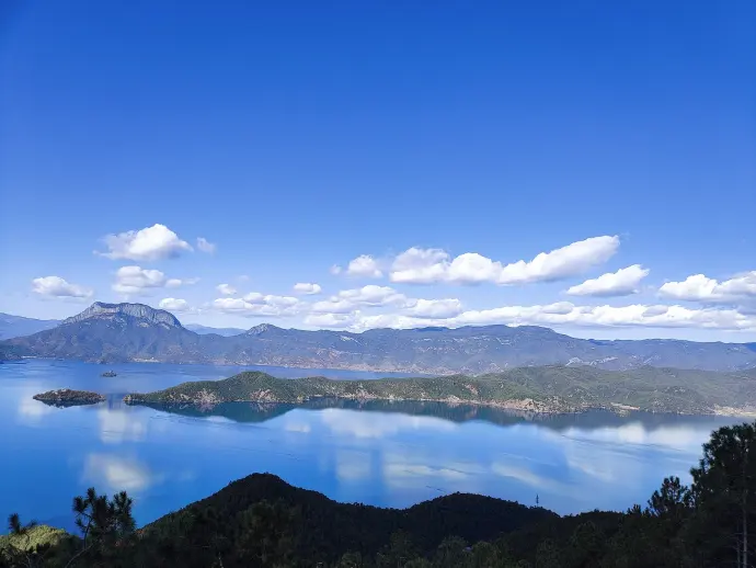 人间仙境泸沽湖
