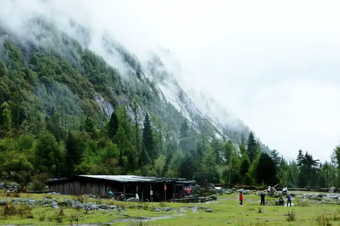 四姑娘山