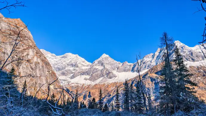 四姑娘山
