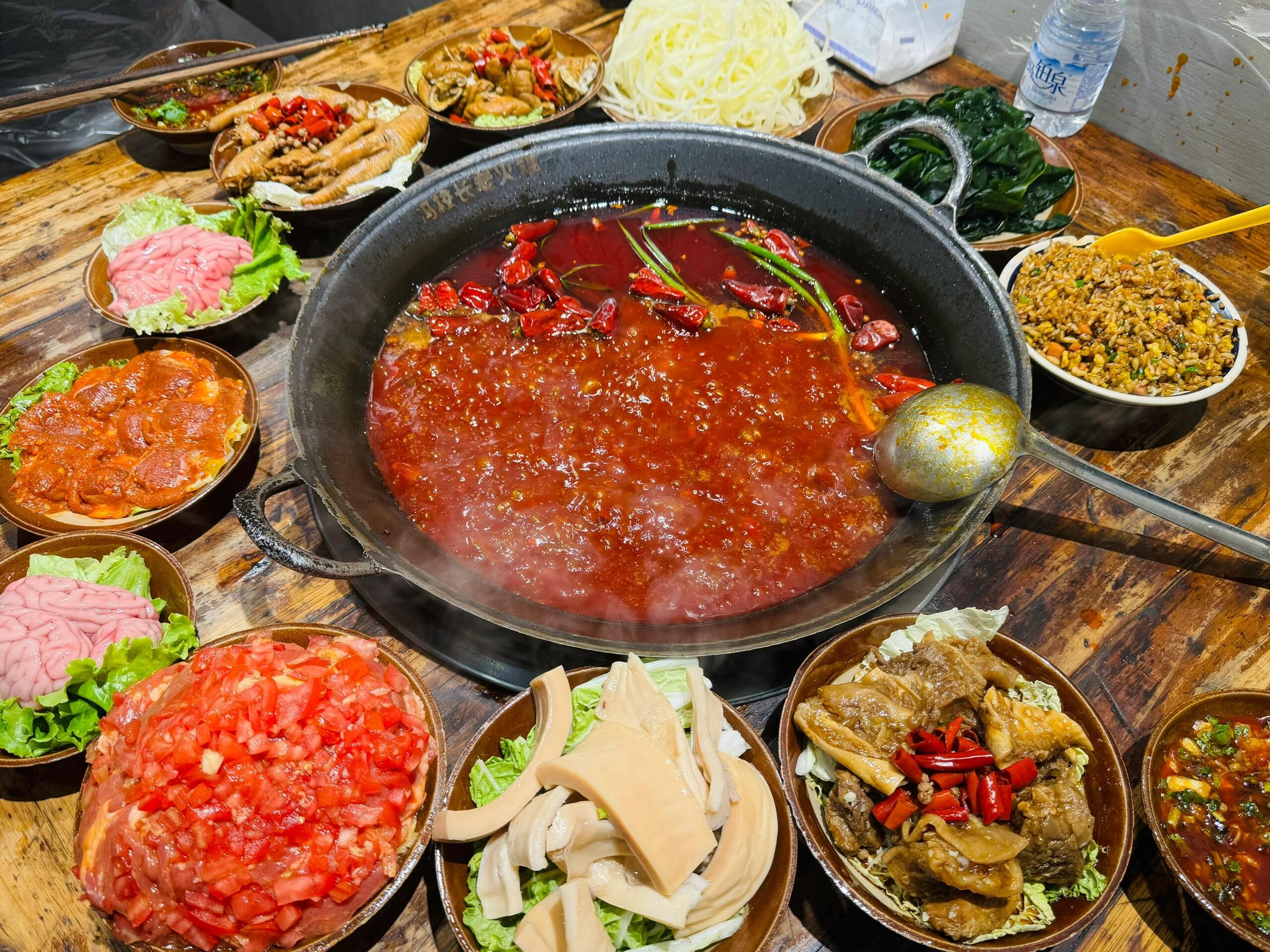 2026成都美食全攻略：成都美食的三层结构火锅、川菜、小吃点餐详细指南