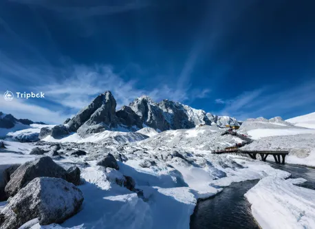 北半球最南的极地雪山，于13条冰川间阅见旷世奇景