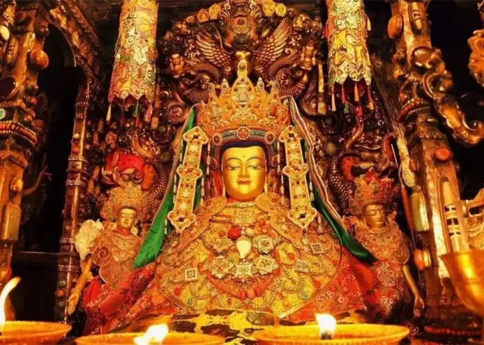 释迦牟尼佛像
