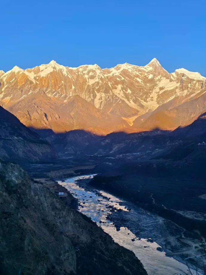 南迦巴瓦峰