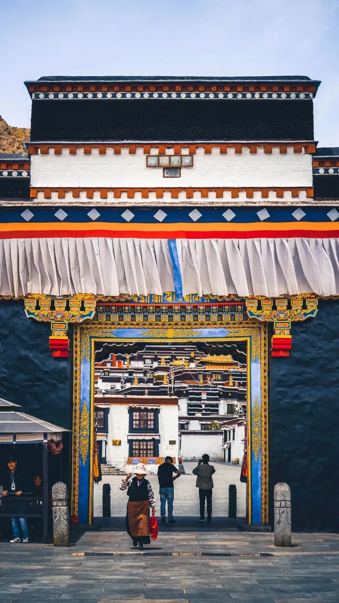 扎什伦布寺门
