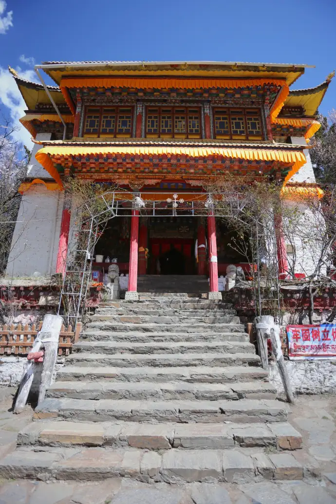 巴松措错宗寺