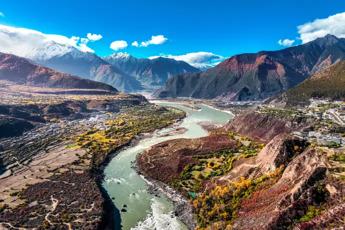 雅鲁藏布大峡谷