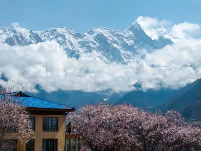 南迦巴瓦峰