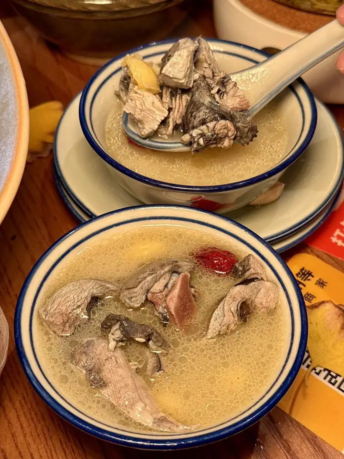 白果炖鸡