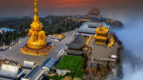 四川峨眉山旅游攻略2026：一日上金顶 两日看日出 半山路线与2日游选择指南 (79)