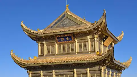 四川峨眉山最佳旅游时间2026：什么时候最适合看日出、云海、红叶和雪景？ (75)