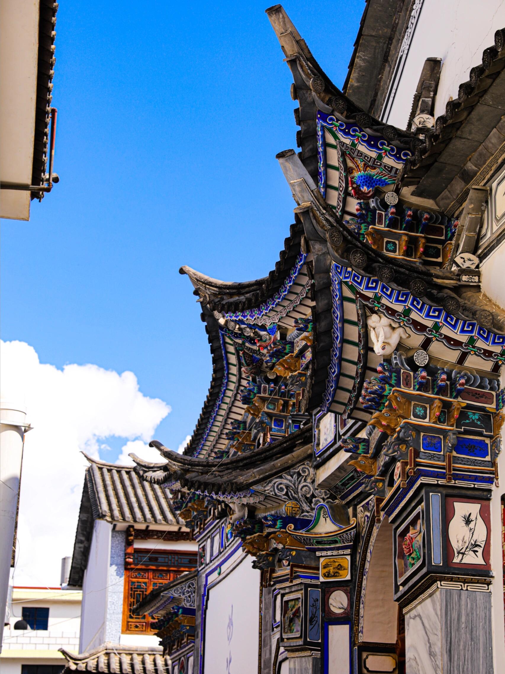 喜洲白族建筑是什么？2026大理旅游深度解析三坊一照壁与民居结构   