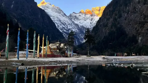 2026云南梅里雪山旅游攻略：核心景点、日照金山、交通住宿与行程推荐                  (39)