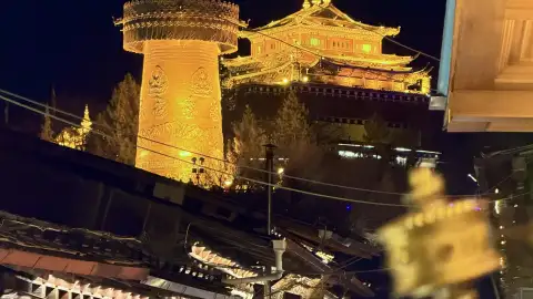 独克宗月光城漫步指南2026：街巷地图·月光广场·夜生活与香格里拉古城体验 (48)