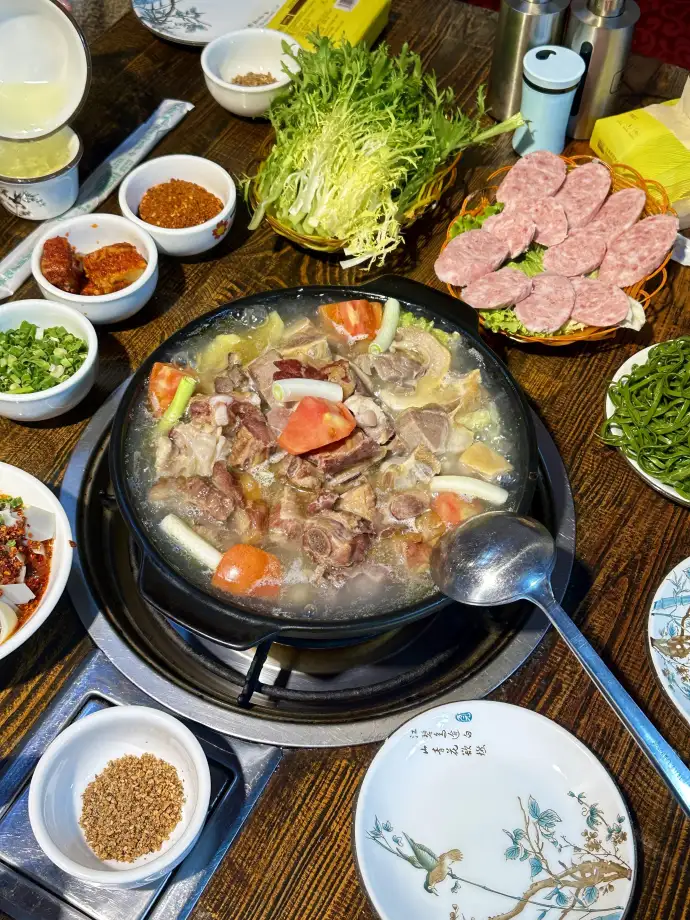 鲜香的腊排骨米线