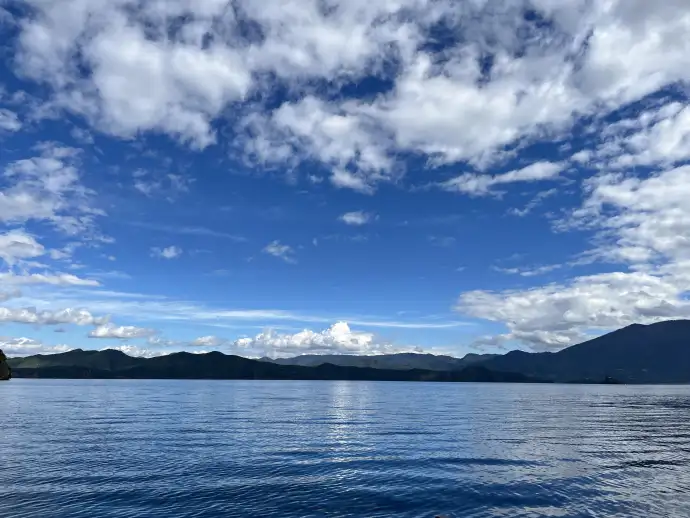 泸沽湖景色