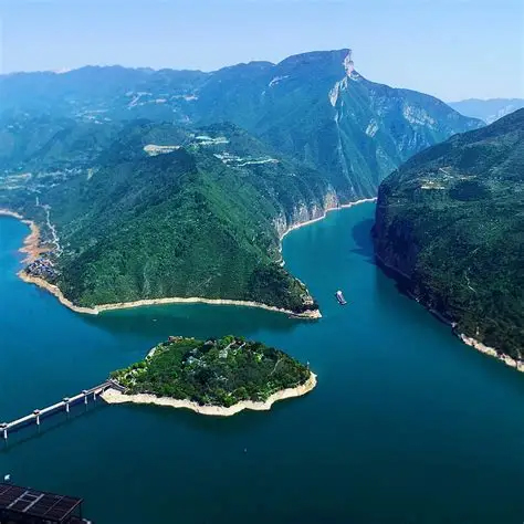 重庆长江三峡避坑指南：第一次坐游轮或走三峡线，最容易踩的4个误区