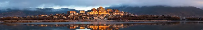 松赞林寺完整攻略：景点介绍、游玩建议、拍摄与宗教礼仪与行前实用提示指南