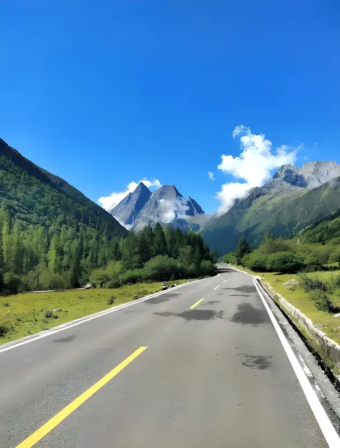 四姑娘山旅游