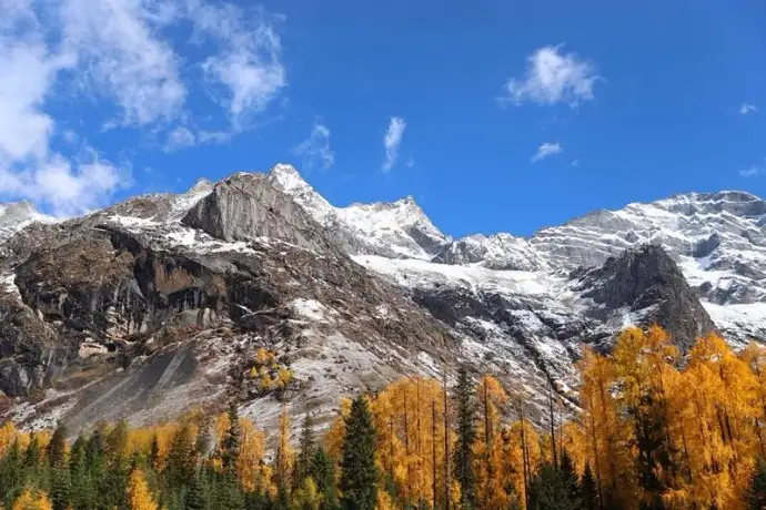 四姑娘山