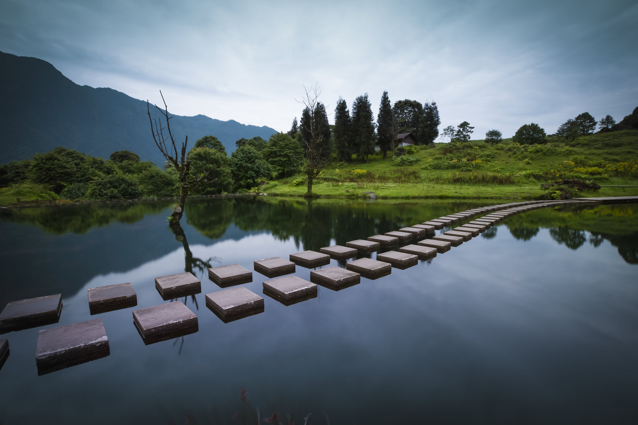 黑竹沟最佳旅游时间：什么时候去黑竹沟最合适？四季景色与出行建议