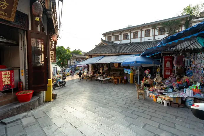 青石板路