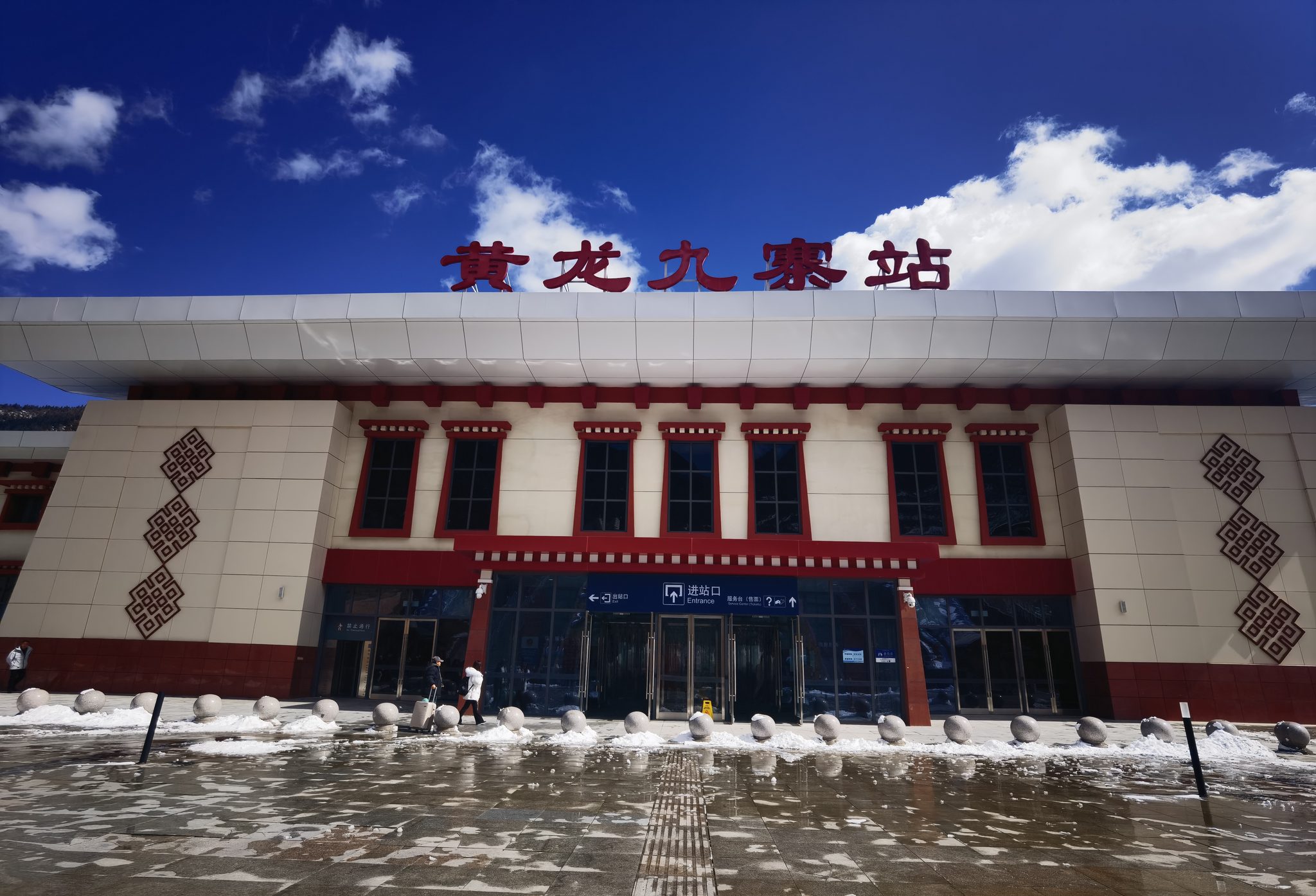 黄龙九寨沟联游攻略 2026：成都高铁出发，3天4天最佳路线行程安排