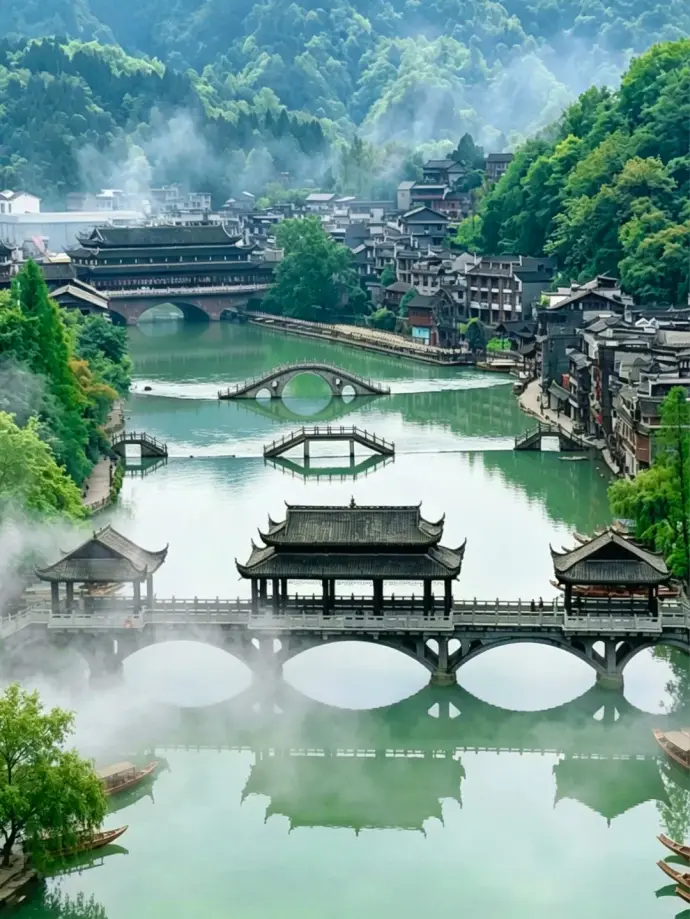 凤凰古城