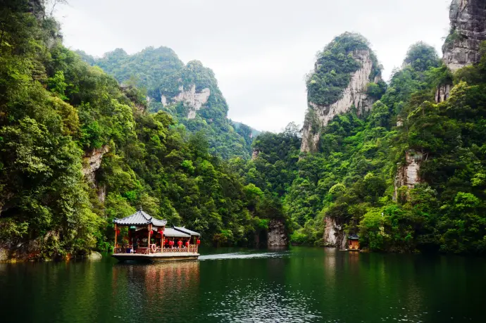 宝峰湖