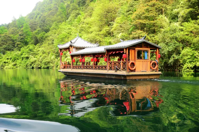 宝峰湖