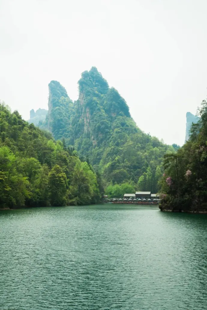 宝峰湖