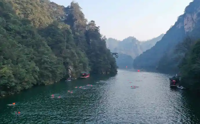宝峰湖