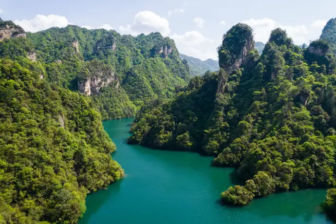 宝峰湖