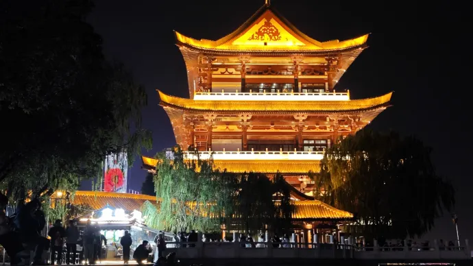 杜甫江阁夜景