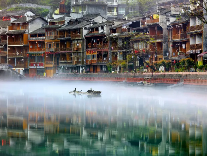 凤凰古城清晨