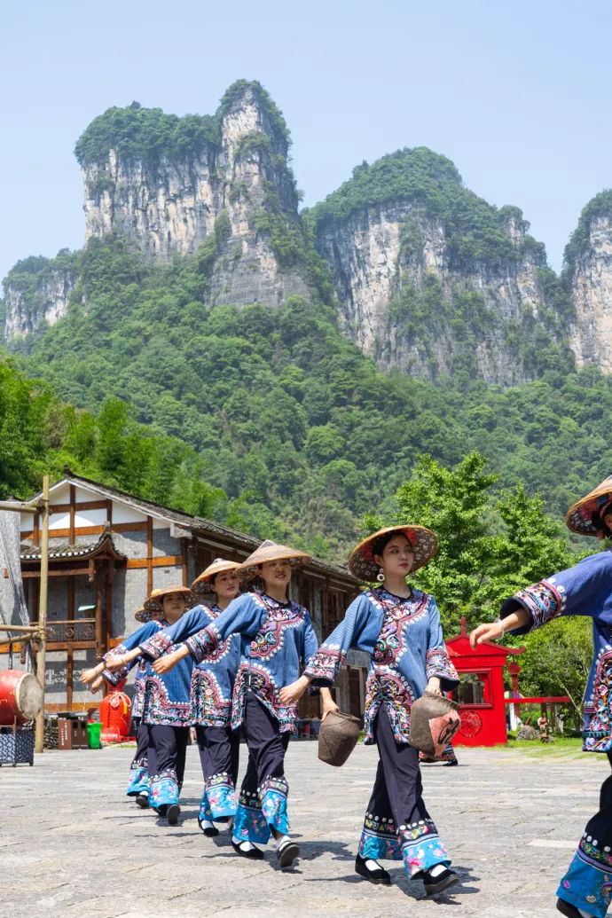德夯苗寨
