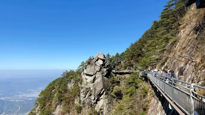 幕阜山栈道