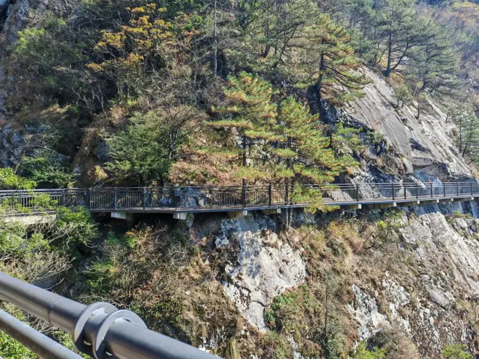 幕阜山