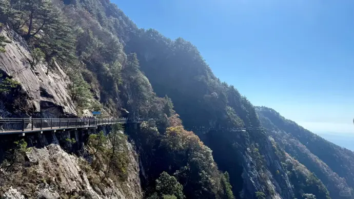 幕阜山