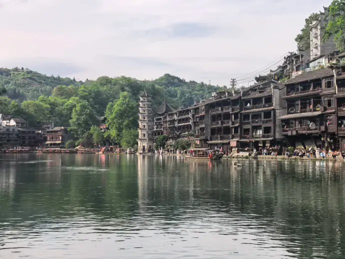 凤凰古城