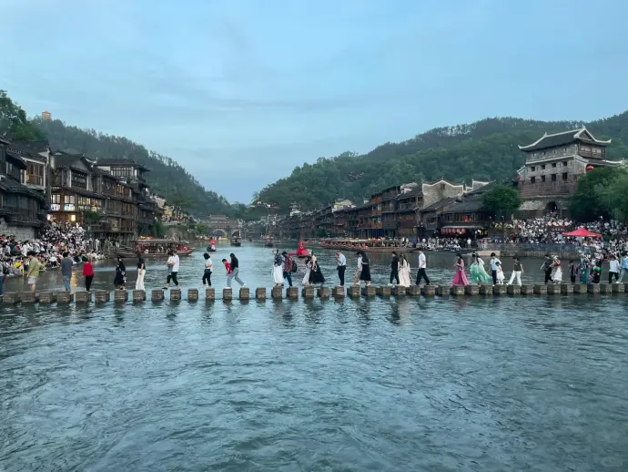 沱江跳岩