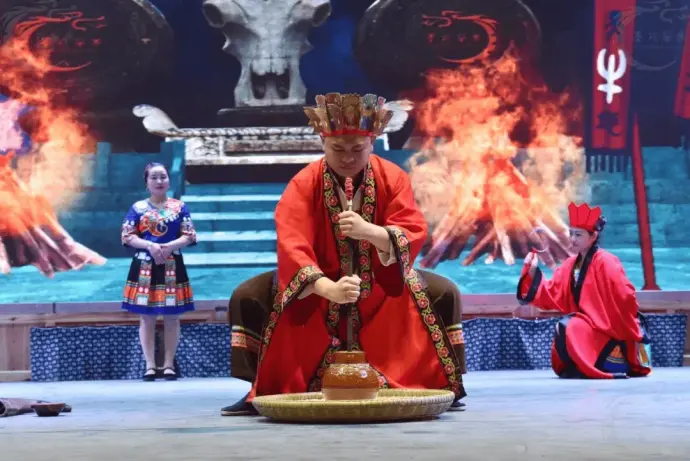 墨戎苗寨表演