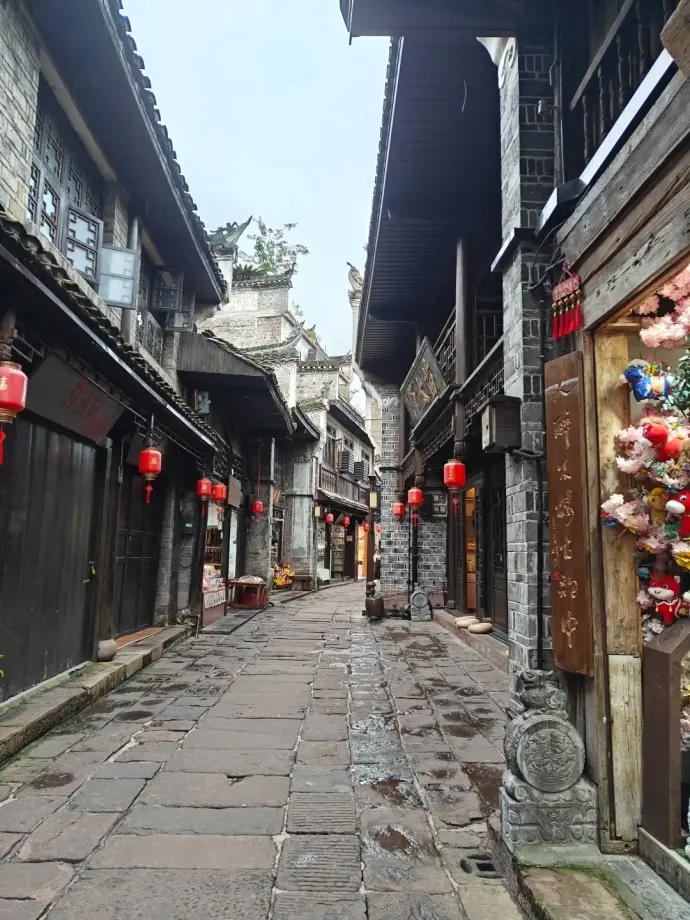 凤凰古城