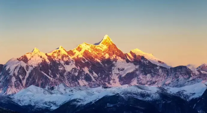 南迦巴瓦峰
